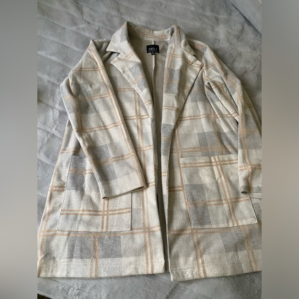 Medium length plaid coat